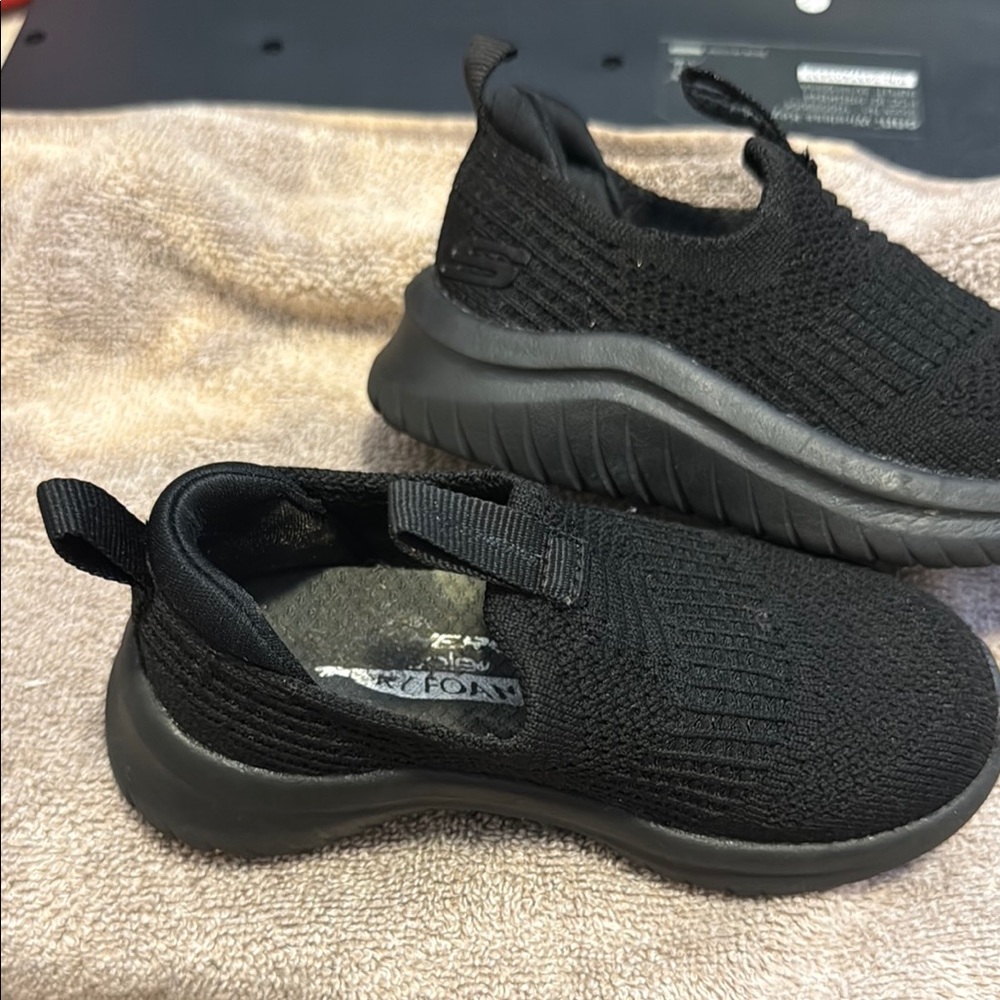 Skechers Black Slip-On Sneakers with Cushioned Sole